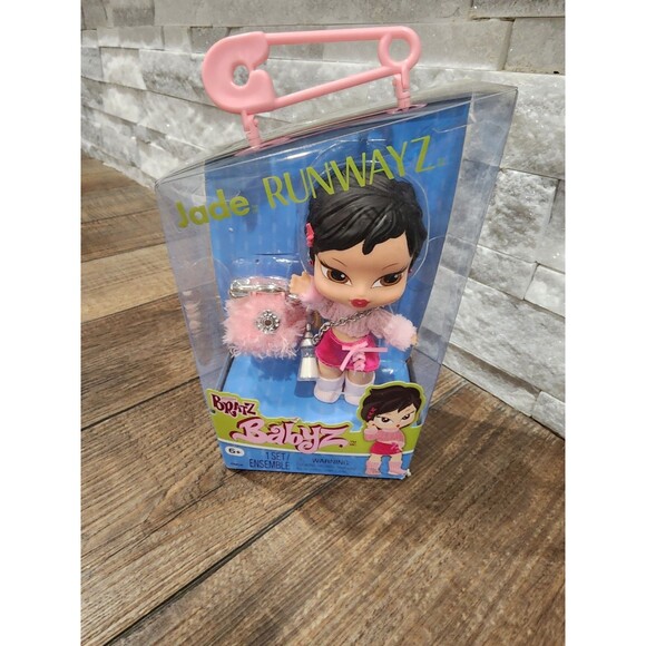 NEW Babyz Runwayz Jade Collectible Fashion Doll with Real Fashions - Picture 1 of 3